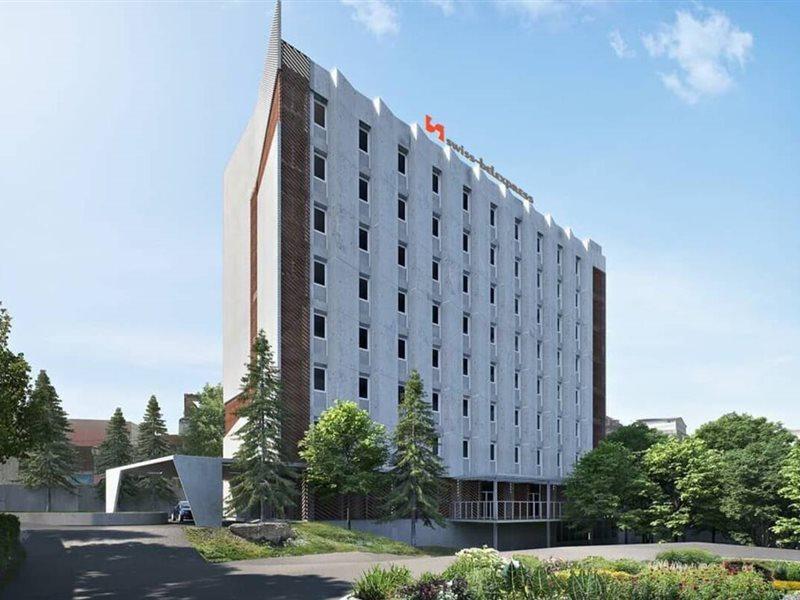 Hotel Swiss-Belexpress Cilegon Esterno foto